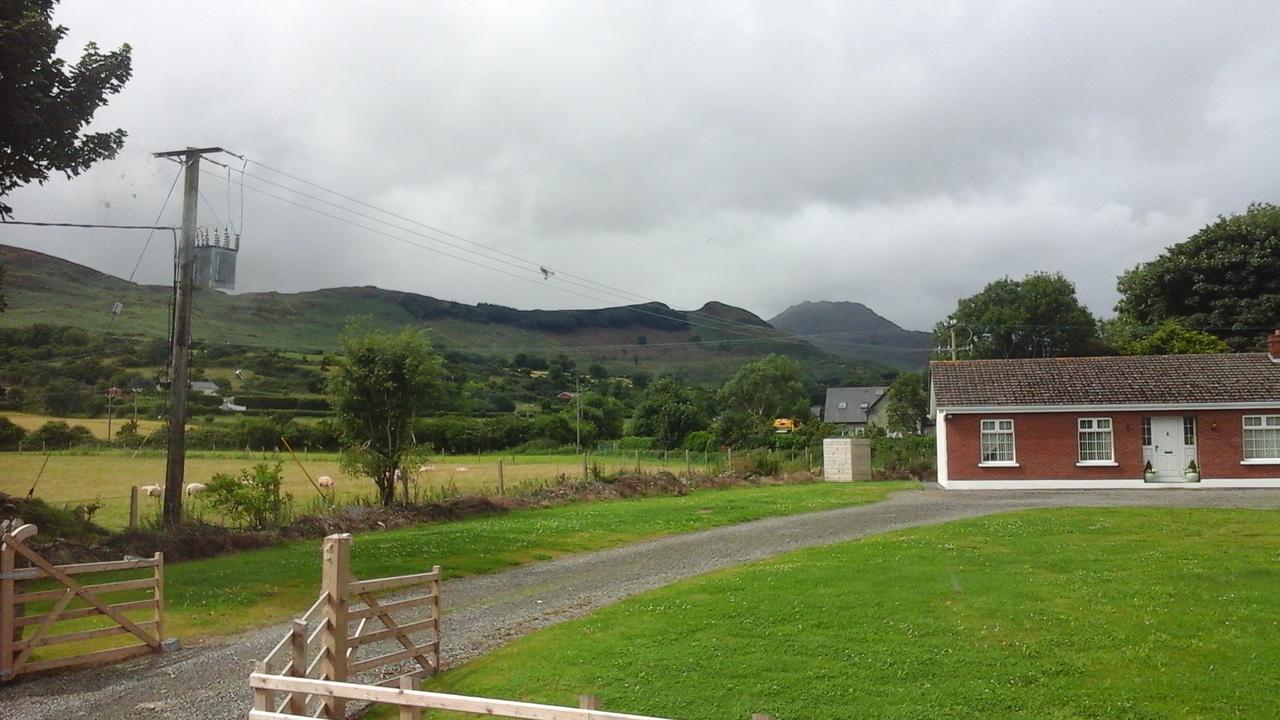 Long Acre Lodge Carlingford Exterior photo
